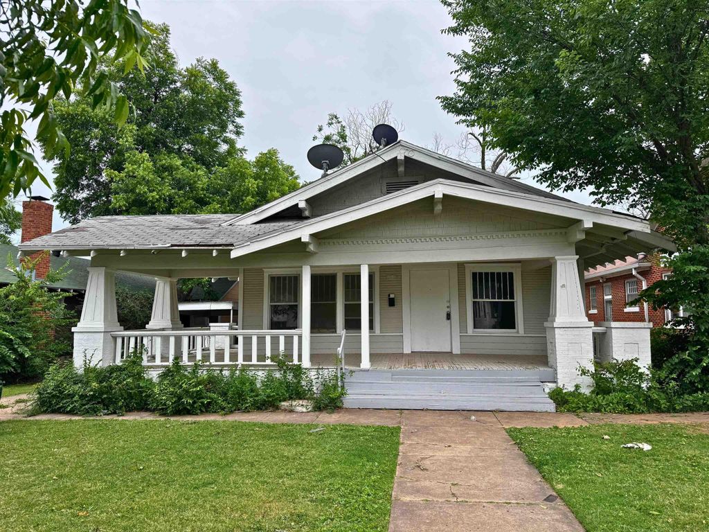 1705 PEARL AVENUE, Wichita Falls, TX 76301
