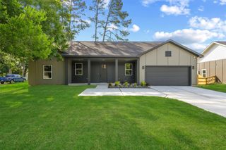 256 Davis Bend Road, Alvin, TX 77511