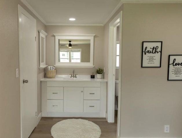 1220 DUSTIN DRIVE, Lady Lake, FL 32159