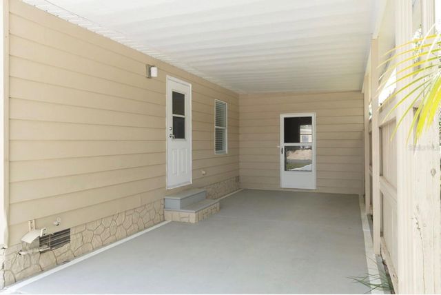 1220 DUSTIN DRIVE, Lady Lake, FL 32159