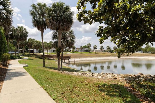 1220 DUSTIN DRIVE, Lady Lake, FL 32159