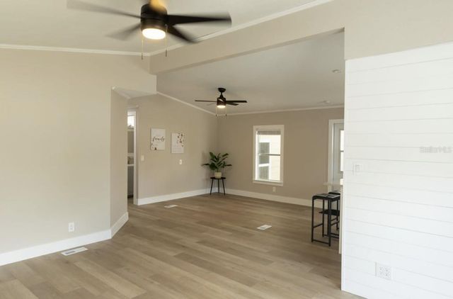 1220 DUSTIN DRIVE, Lady Lake, FL 32159