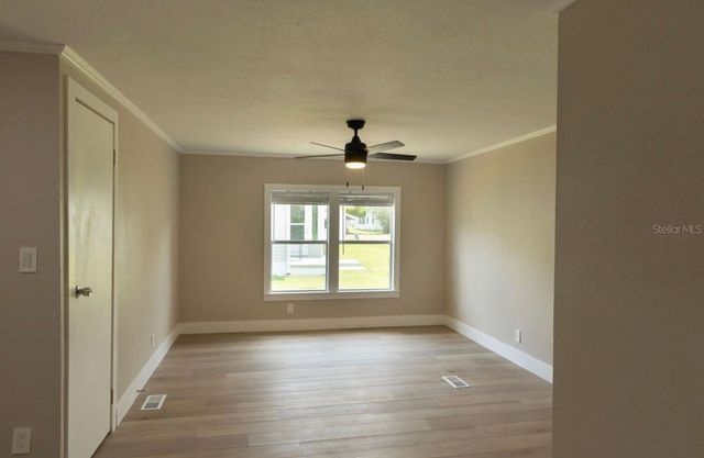 1220 DUSTIN DRIVE, Lady Lake, FL 32159