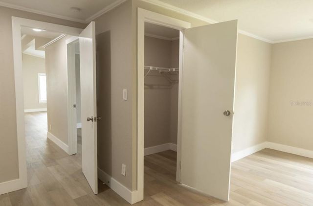 1220 DUSTIN DRIVE, Lady Lake, FL 32159