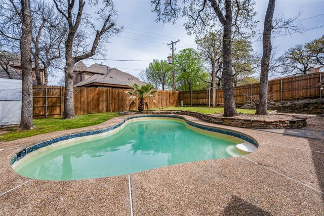 7404 Forrest Lane, North Richland Hills, TX 76182