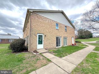 9671 HAGEL CIR #34/D, Lorton, VA 22079