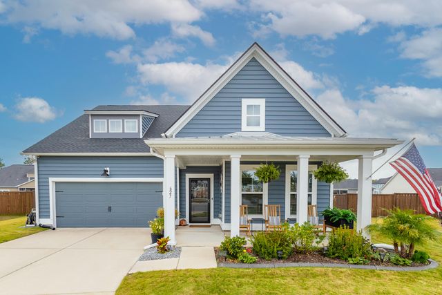 627 Macintyre Circle, Summerville, SC 29486