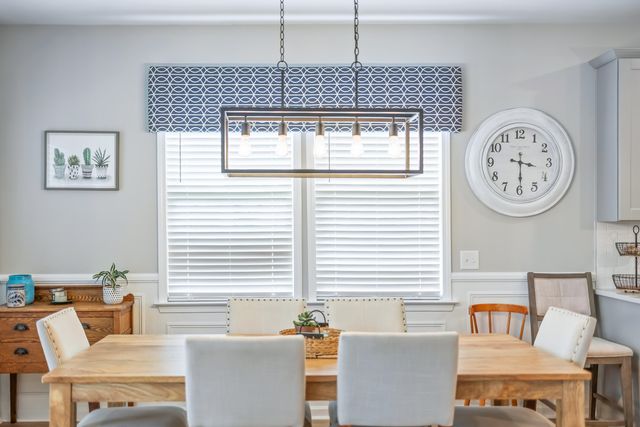 627 Macintyre Circle, Summerville, SC 29486