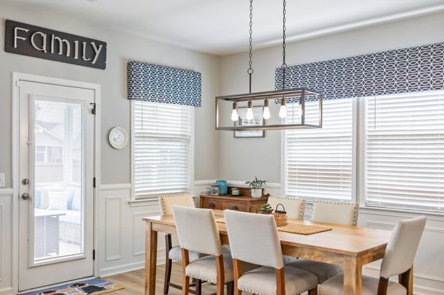 627 Macintyre Circle, Summerville, SC 29486