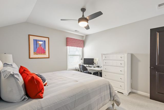 627 Macintyre Circle, Summerville, SC 29486