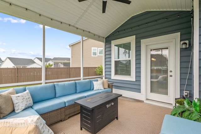 627 Macintyre Circle, Summerville, SC 29486