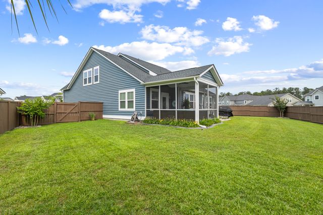 627 Macintyre Circle, Summerville, SC 29486