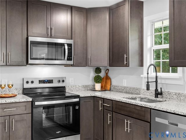 14705 Gatewood Rd, Dewitt, VA 23840