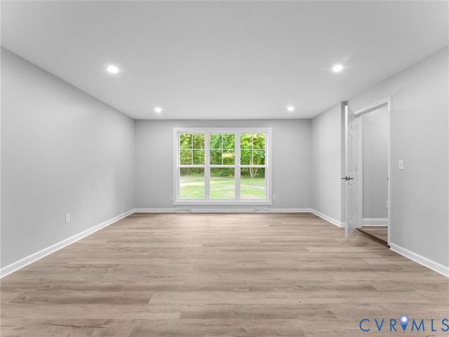 14705 Gatewood Rd, Dewitt, VA 23840