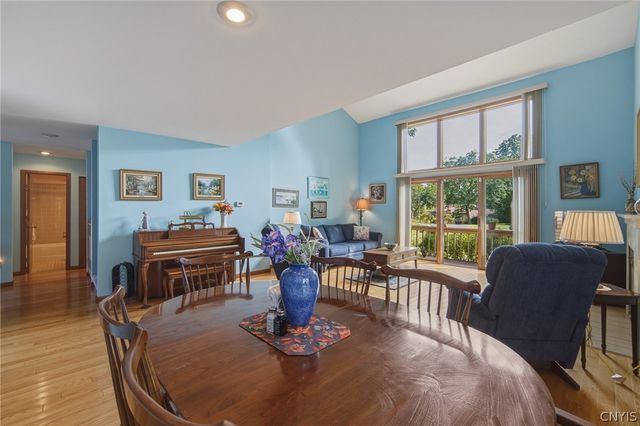 212 White Heron Circle, Manlius, NY 13066