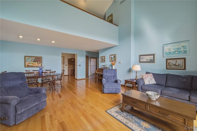 212 White Heron Circle, Manlius, NY 13066