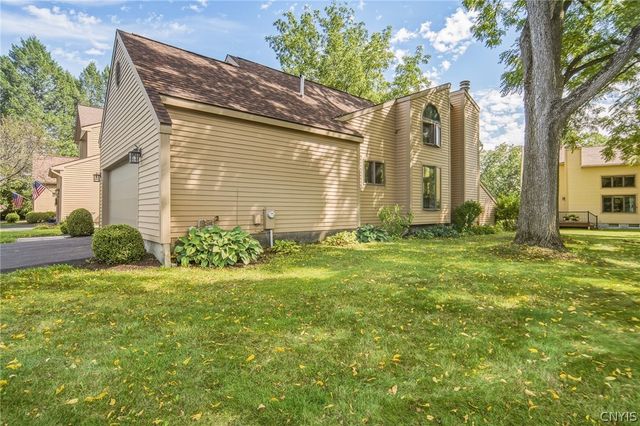 212 White Heron Circle, Manlius, NY 13066
