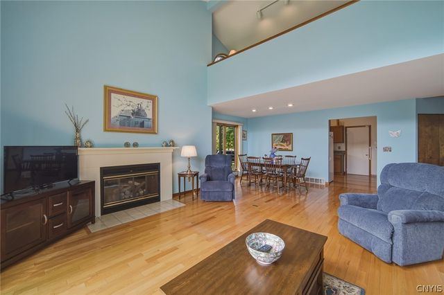 212 White Heron Circle, Manlius, NY 13066