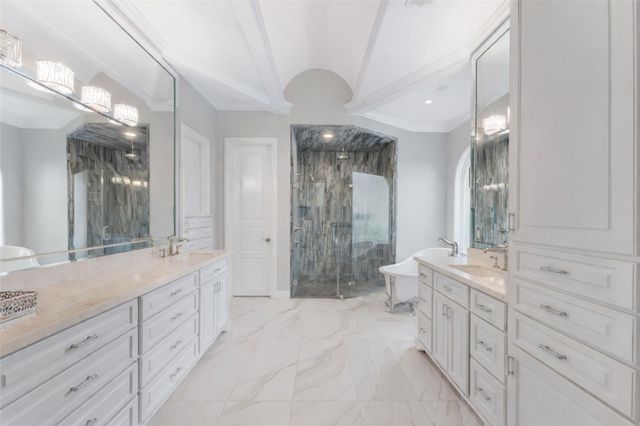 2727 S Southern Oaks Drive, Houston, TX 77068