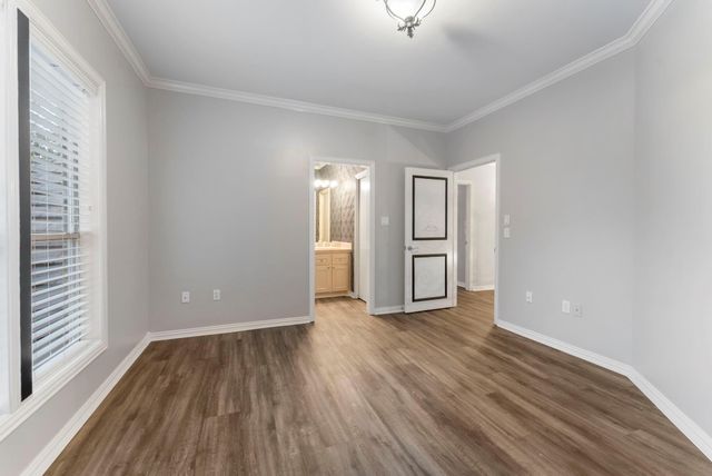2727 S Southern Oaks Drive, Houston, TX 77068