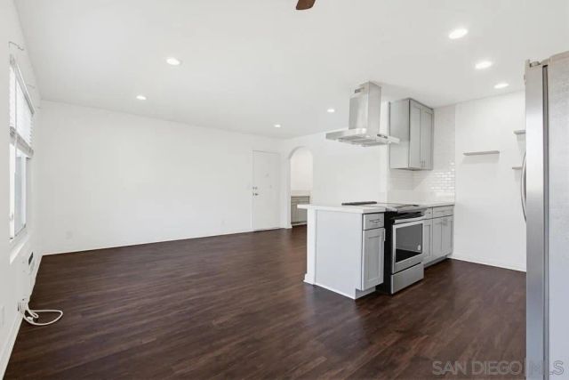 9598 Carroll Canyon 266, San Diego, CA 92126