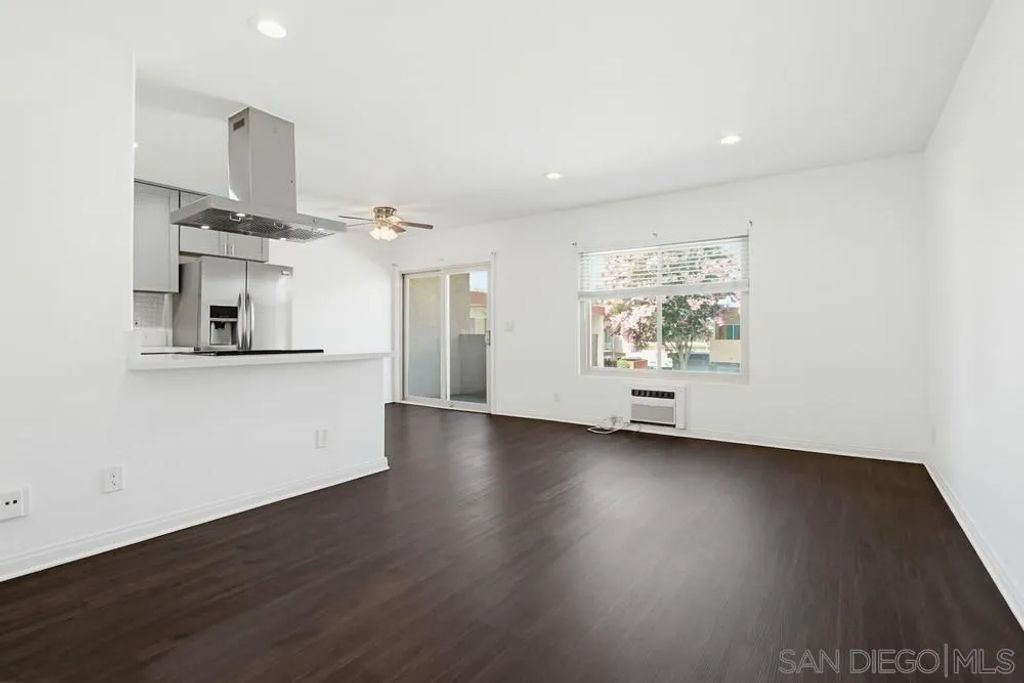 9598 Carroll Canyon 266, San Diego, CA 92126