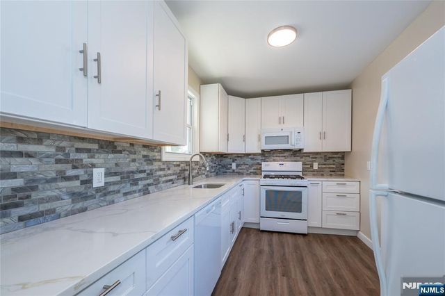 238 Van Avenue, Pompton Lakes, NJ 07442