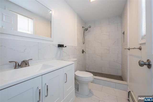 238 Van Avenue, Pompton Lakes, NJ 07442