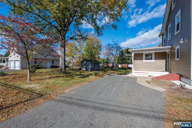 238 Van Avenue, Pompton Lakes, NJ 07442