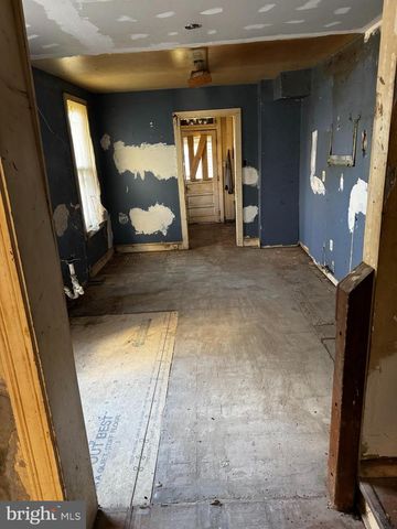 624 E PHILADELPHIA ST, York, PA 17403