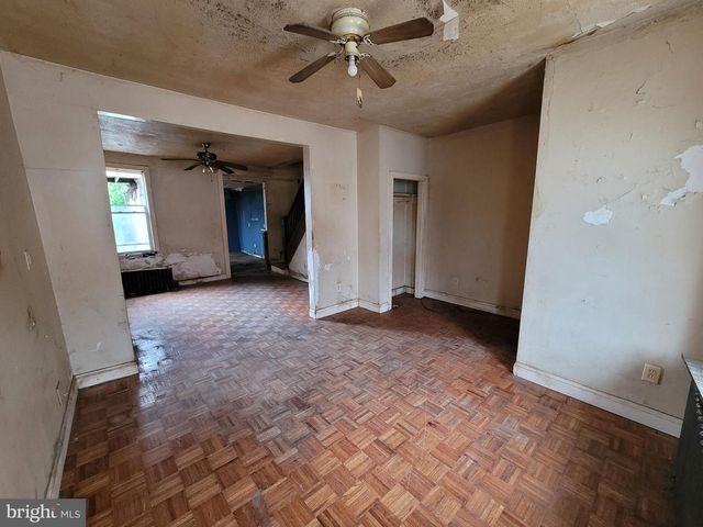 624 E PHILADELPHIA ST, York, PA 17403