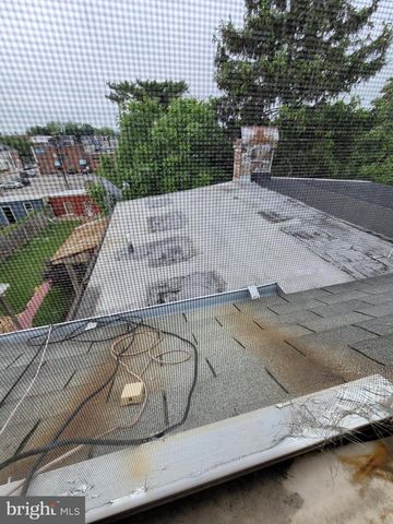 624 E PHILADELPHIA ST, York, PA 17403