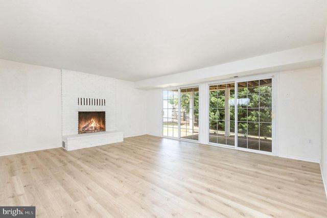 4216 HIGH RIDGE RD, Haymarket, VA 20169