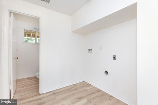 4216 HIGH RIDGE RD, Haymarket, VA 20169