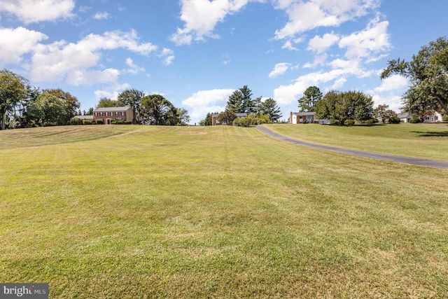 4216 HIGH RIDGE RD, Haymarket, VA 20169