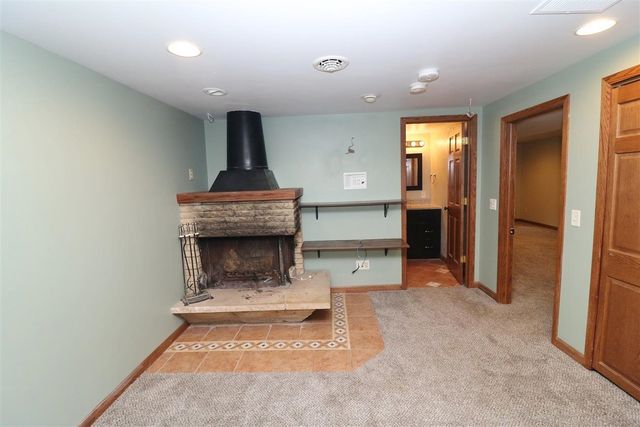 105 22nd St NW NW, Minot, ND 58703