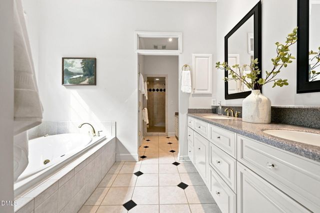 100 Sundance Place, Chapel Hill, NC 27514
