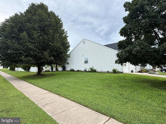 730 AMBER LN, Vineland, NJ 08360