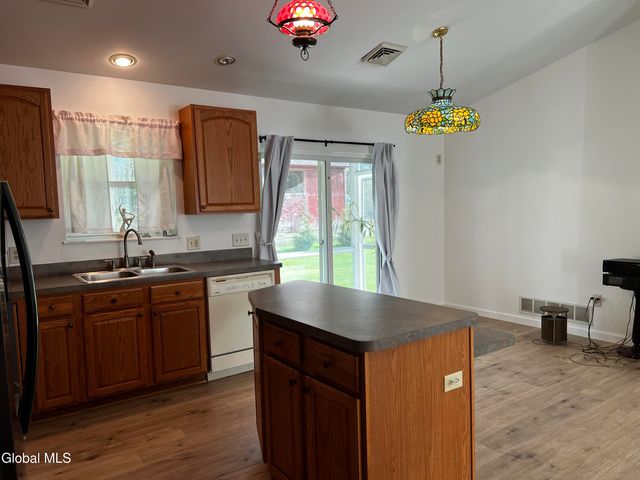 104 Cronin Road, Queensbury, NY 12804