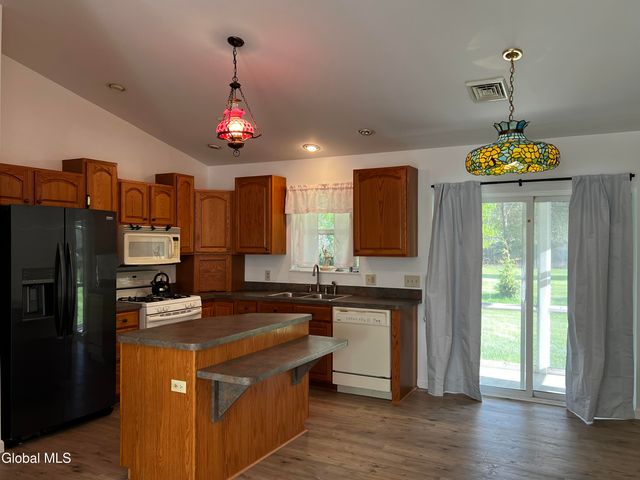 104 Cronin Road, Queensbury, NY 12804