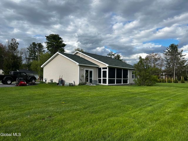 104 Cronin Road, Queensbury, NY 12804