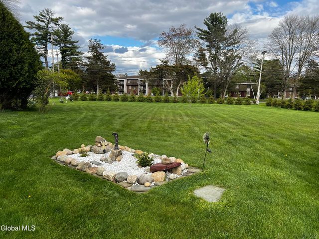 104 Cronin Road, Queensbury, NY 12804