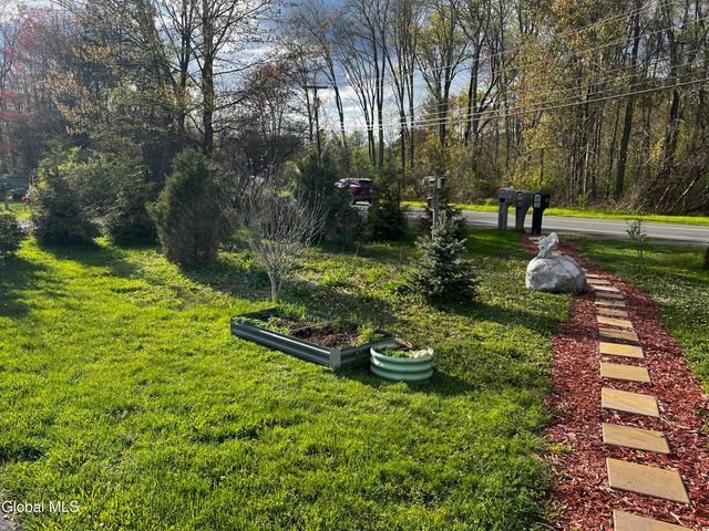 104 Cronin Road, Queensbury, NY 12804