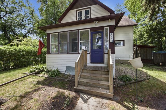 523 10th Street S, Moorhead, MN 56560