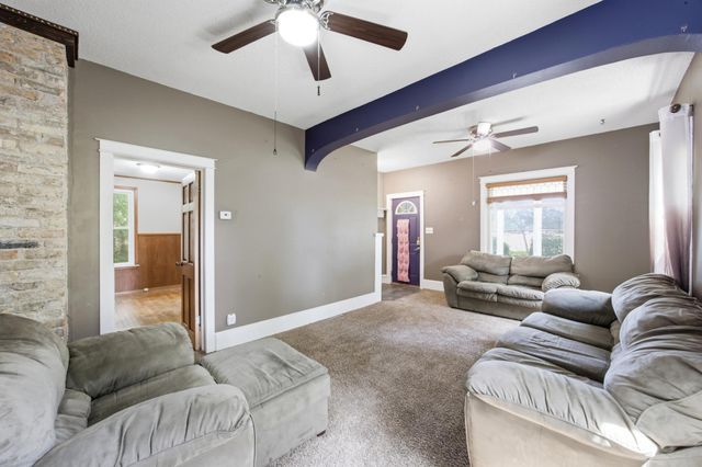 523 10th Street S, Moorhead, MN 56560