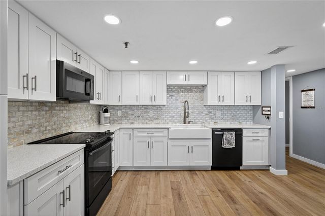 6727 TURTLEMOUND ROAD 218, New Smyrna Beach, FL 32169