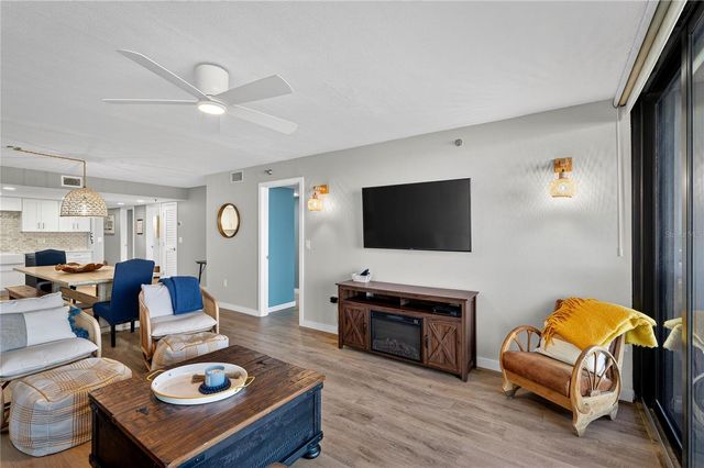 6727 TURTLEMOUND ROAD 218, New Smyrna Beach, FL 32169