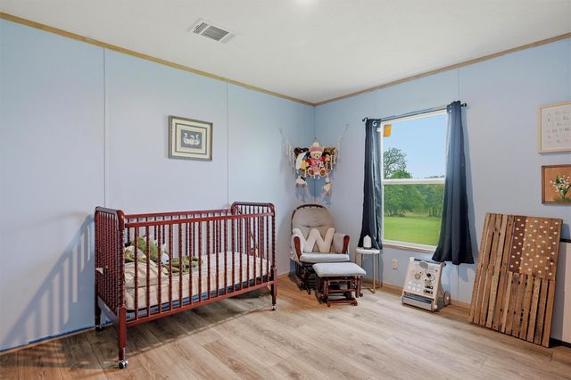 587 Kentucky Town Road, Whitewright, TX 75491