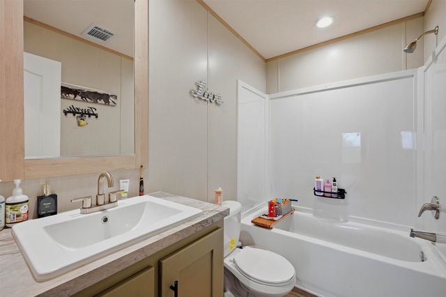 587 Kentucky Town Road, Whitewright, TX 75491