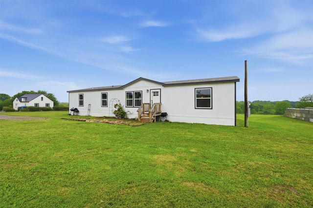 587 Kentucky Town Road, Whitewright, TX 75491